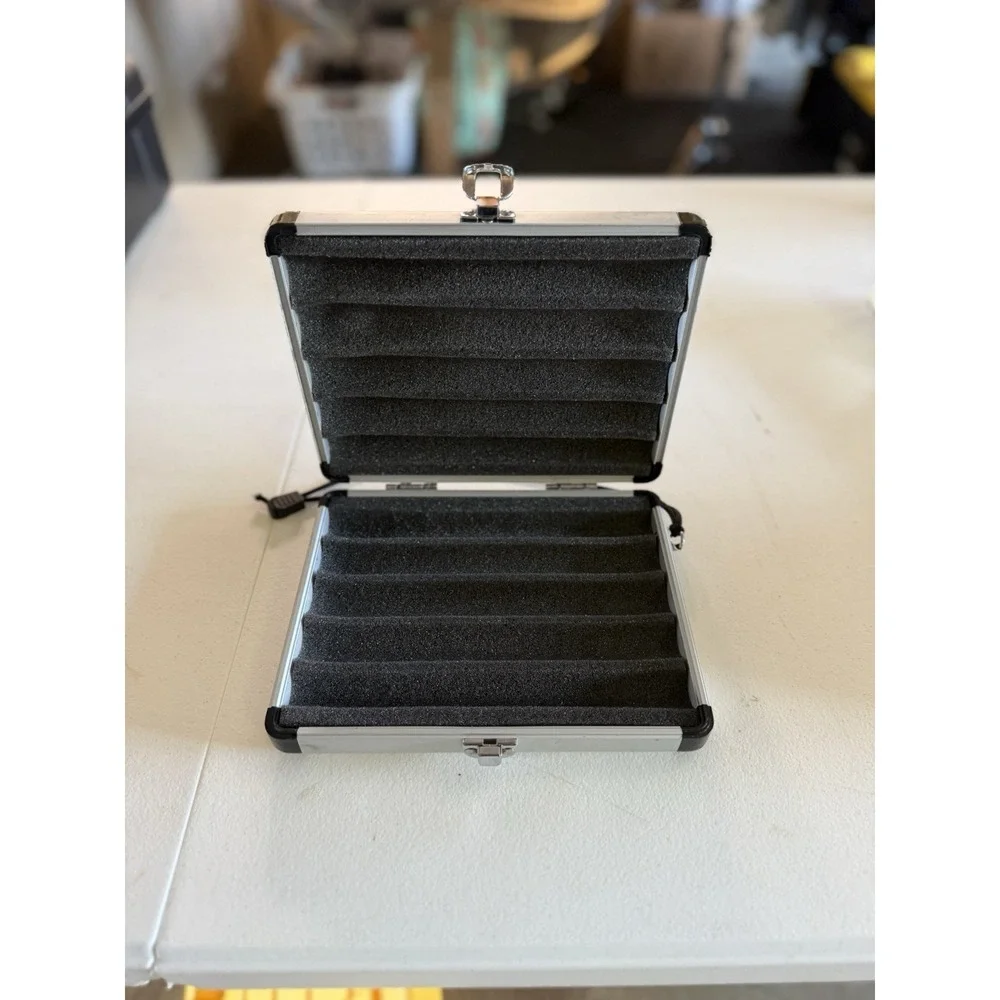 Aluminum Travel Cigar Case With Foam Insert